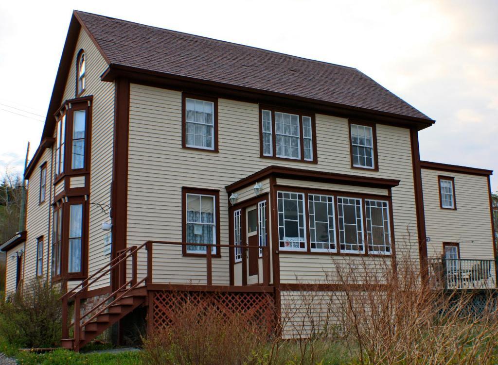 Bishop White Manor Hotel Trinity Bagian luar foto